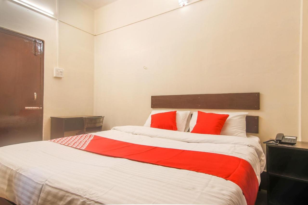 Hotel Oyo Indiraj Guwahati Esterno foto